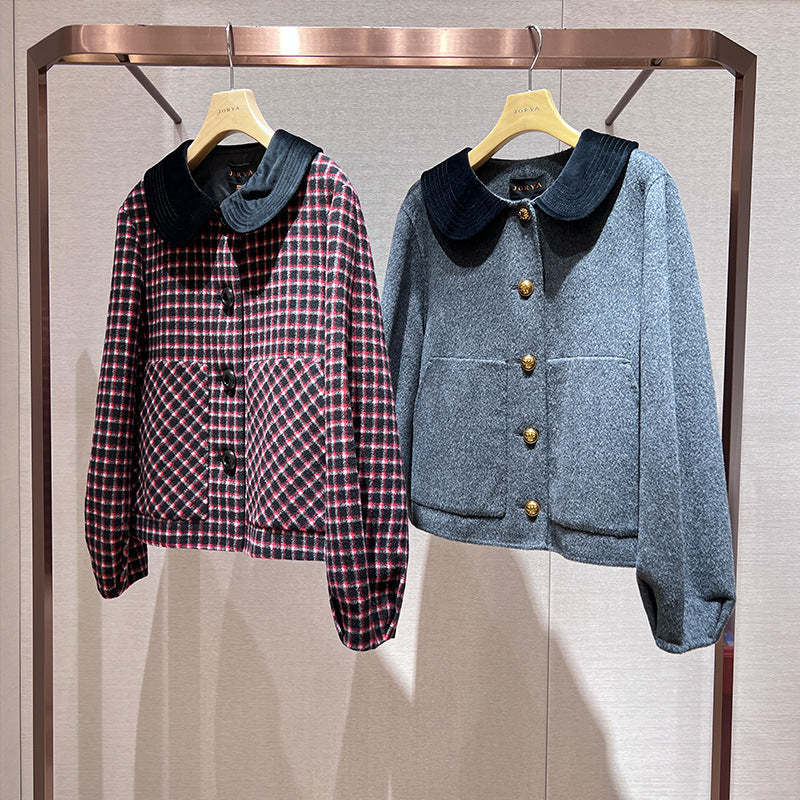 Single-breasted, pocketed, checked wool coat with lantern sleeves and velvet Peter Pan collar