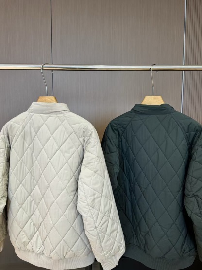 Windproof, warm and cold-resistant cotton-padded jacket