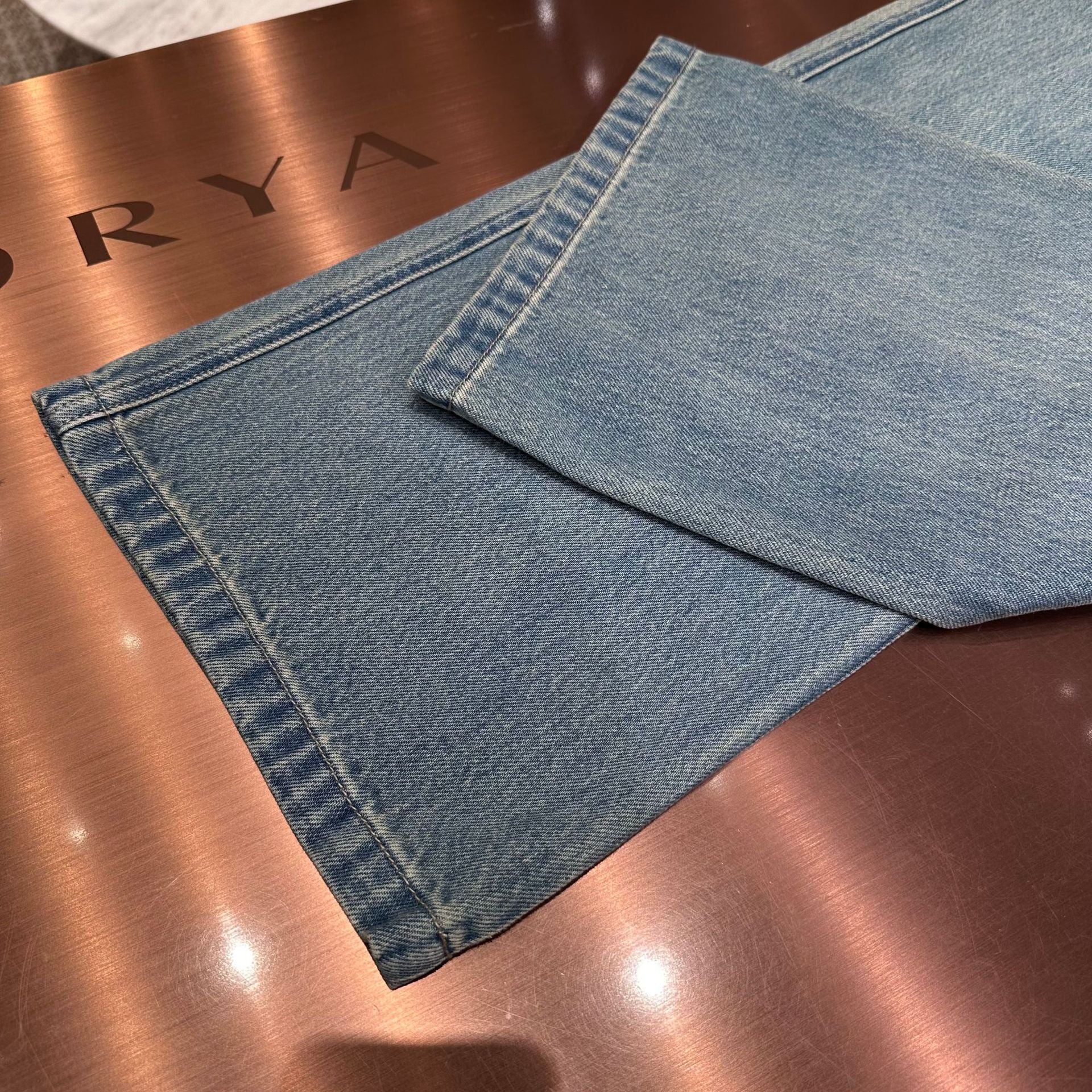 Blue vintage high-waisted loose straight-leg jeans