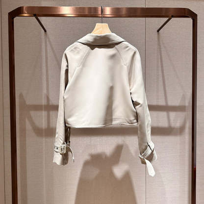 Loose-fitting, workwear-style short trench coat