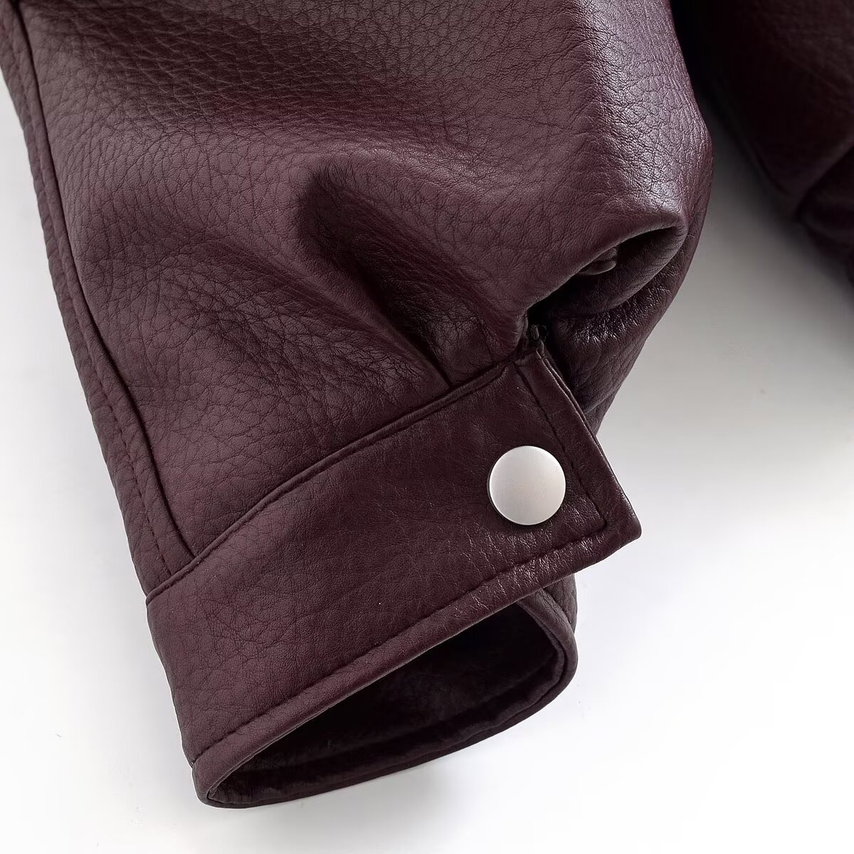 New loose-fitting, versatile retro leather jacket