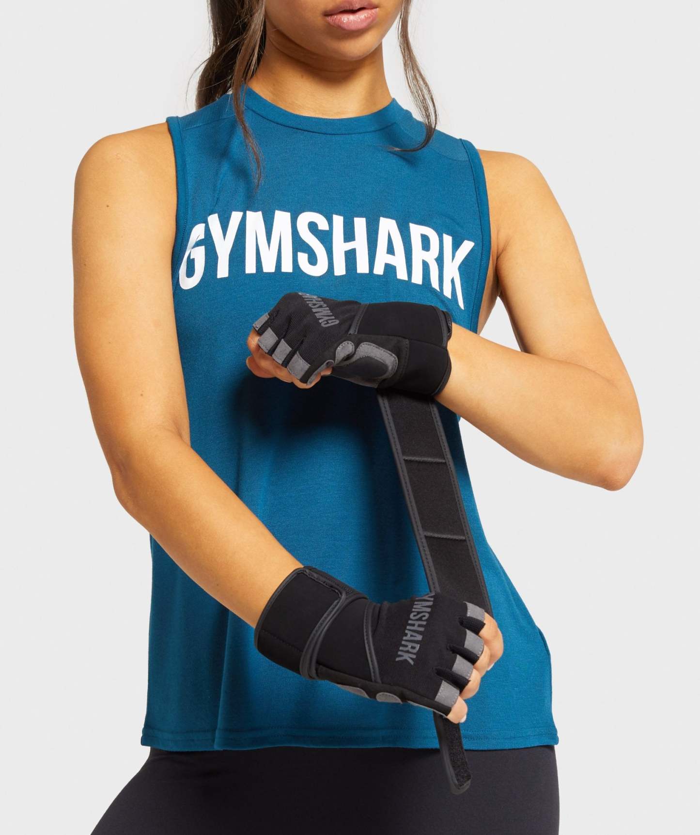 Gymthtshark Wrap Lifting Gloves - Black