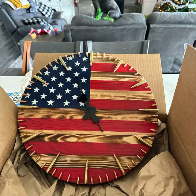 🔥Veteran Family-Handmade Honor US Flag Patriotic Clock(𝐀𝐥𝐚𝐧 𝐄𝐰𝐞𝐧 𝐇𝐚𝐧𝐝𝐦𝐚𝐝𝐞)