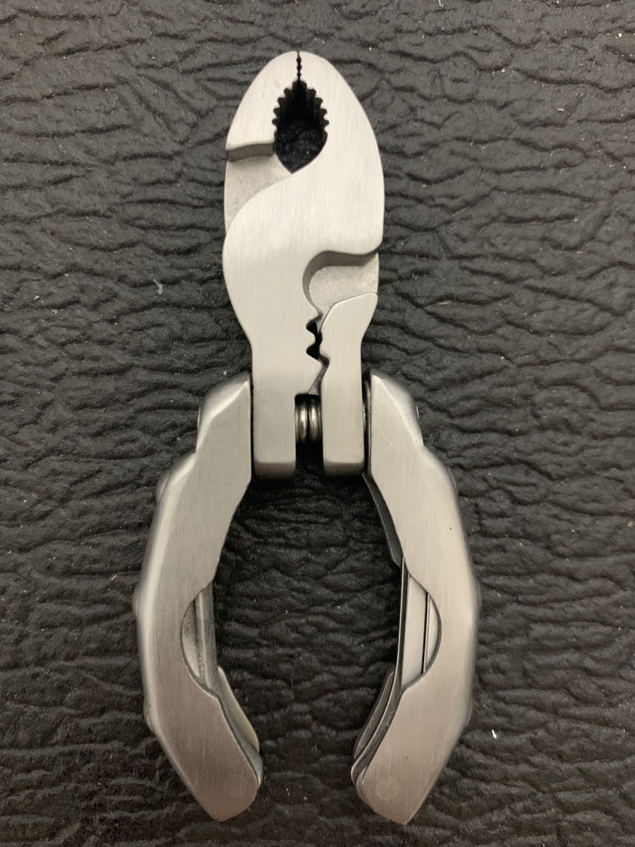 (🎄Early Christmas Sale - 49% OFF) 9-in-1 Multitool with Screwdrivers, Pliers