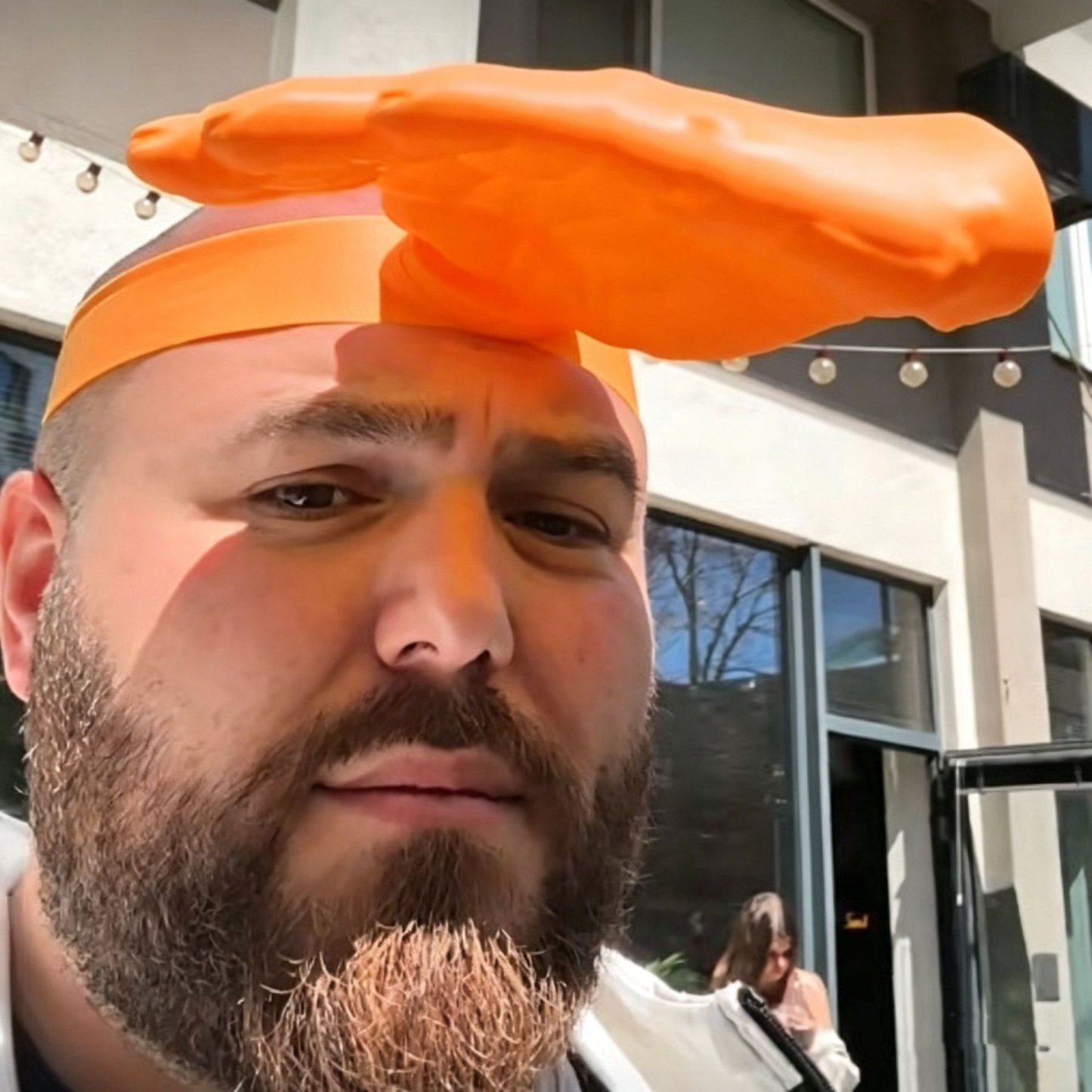 😂 Palm-Sized Sun Hat – Wear Fun, Steal the Spotlight!