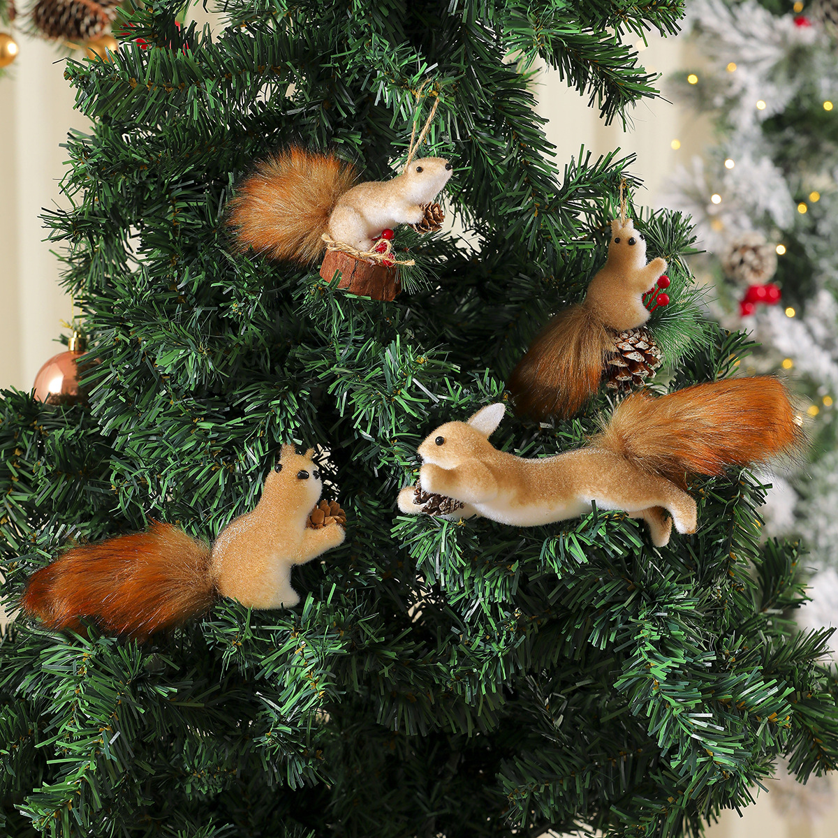 🎄Christmas Tree Decoration 2PCS 🎁Cute Realistic Squirrel Hanging Figurine Pinecone Ornament🐿️