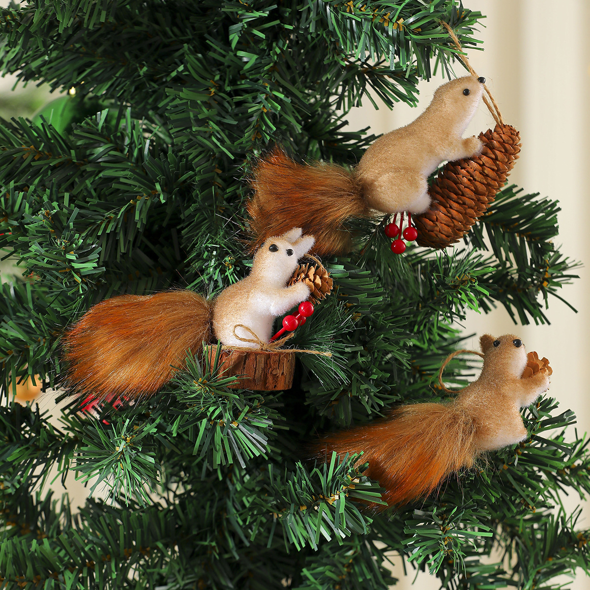 🎄Christmas Tree Decoration 2PCS 🎁Cute Realistic Squirrel Hanging Figurine Pinecone Ornament🐿️