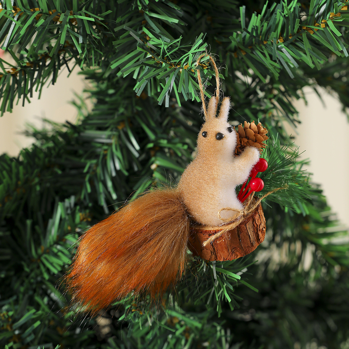 🎄Christmas Tree Decoration 2PCS 🎁Cute Realistic Squirrel Hanging Figurine Pinecone Ornament🐿️