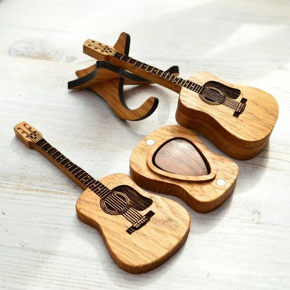 🎸100% Handmade Mini Cute Edition Wooden Guitar Plectrum Case