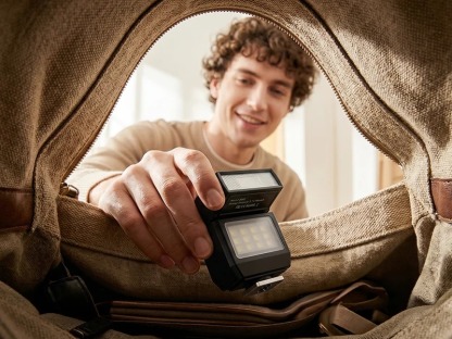 Pocket-Sized Camera Flash