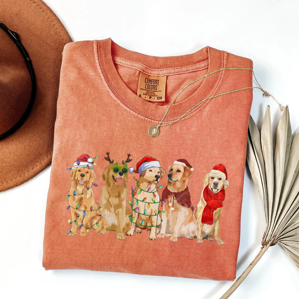 Comfort Colors Christmas Golden Retriever T-Shirt