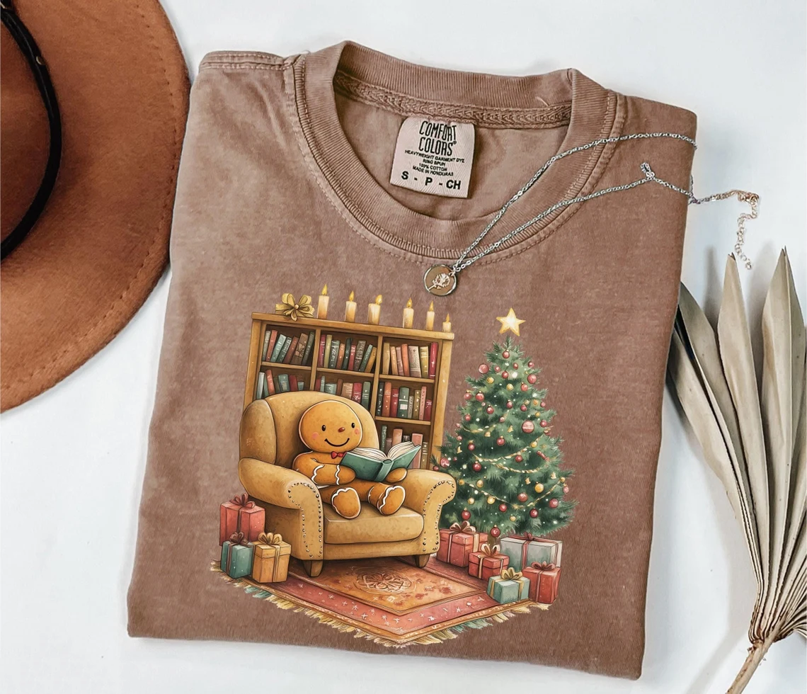 Vintage Gingerbread Reading Book T-Shirt