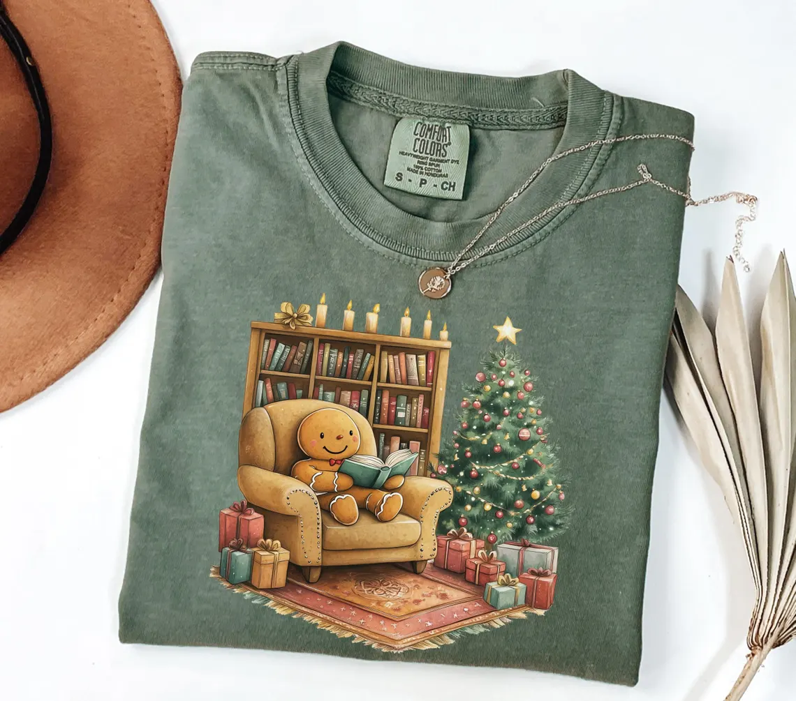 Vintage Gingerbread Reading Book T-Shirt