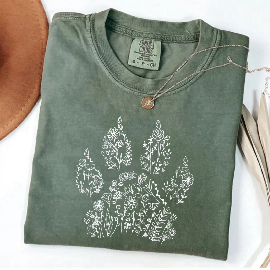 Paw print T-shirt