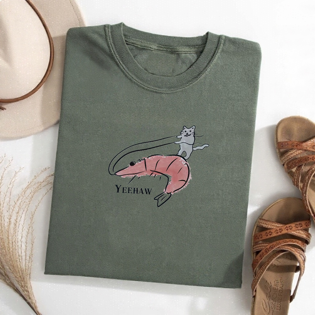 Funny Cat Riding Shrimp Yeehaw T-Shirt