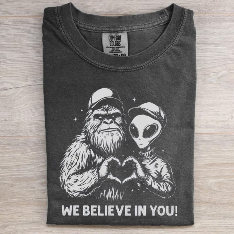 Funny Bigfoot and Alien T-shirt