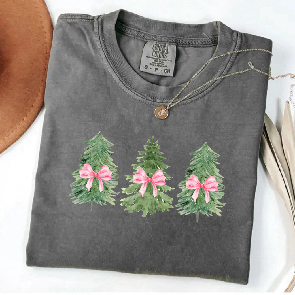 Christmas Tree Pink Bow T-shirt