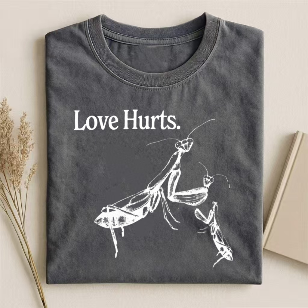 "Love Hurts" Praying Mantis Graphic T-shirt