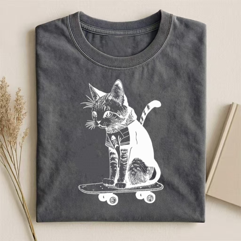 Skateboard Cat Line Art T-shirt
