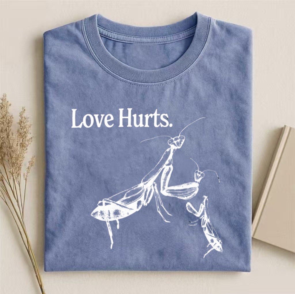 "Love Hurts" Praying Mantis Graphic T-shirt