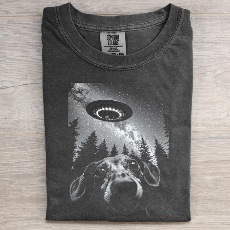 Funny Weenie Dog UFO T-shirt
