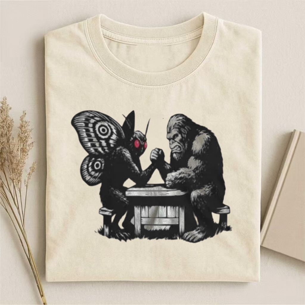 Mothman Vs Bigfoot Arm Wrestling Graphic T-shirt