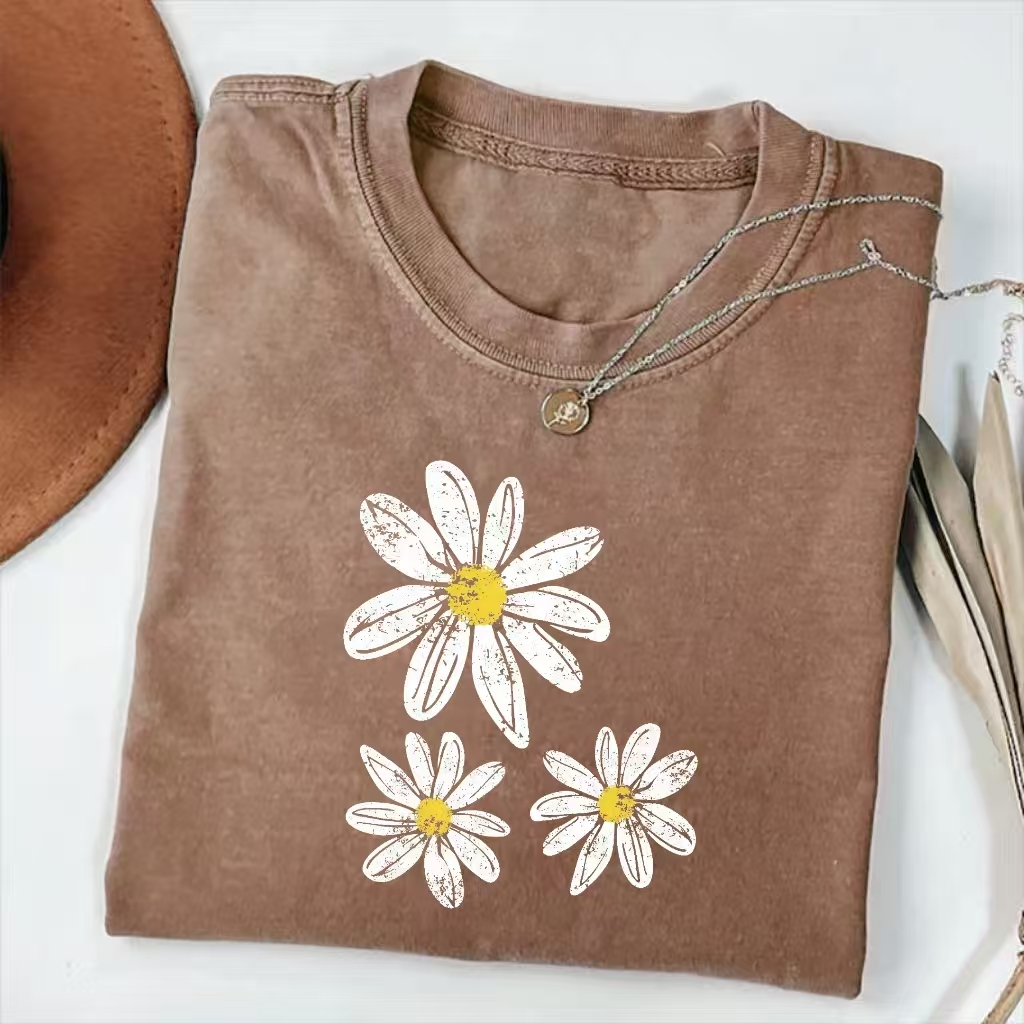 Vintage Daisy Print Relaxed T-Shirt
