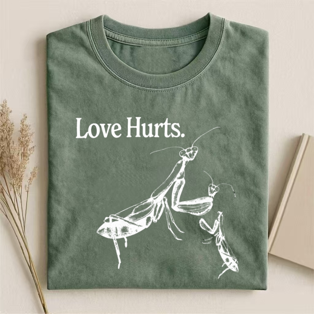 "Love Hurts" Praying Mantis Graphic T-shirt