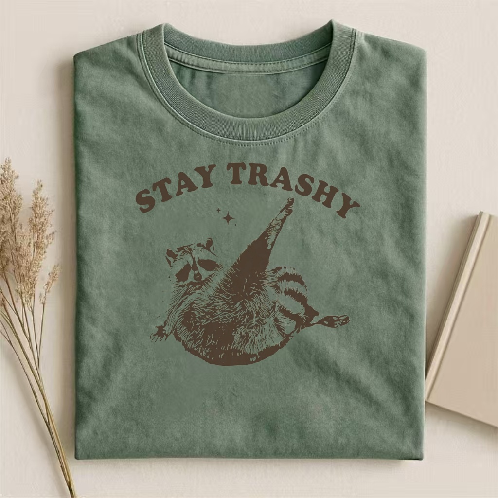 Vintage 90s Funny Racoon T-shirt