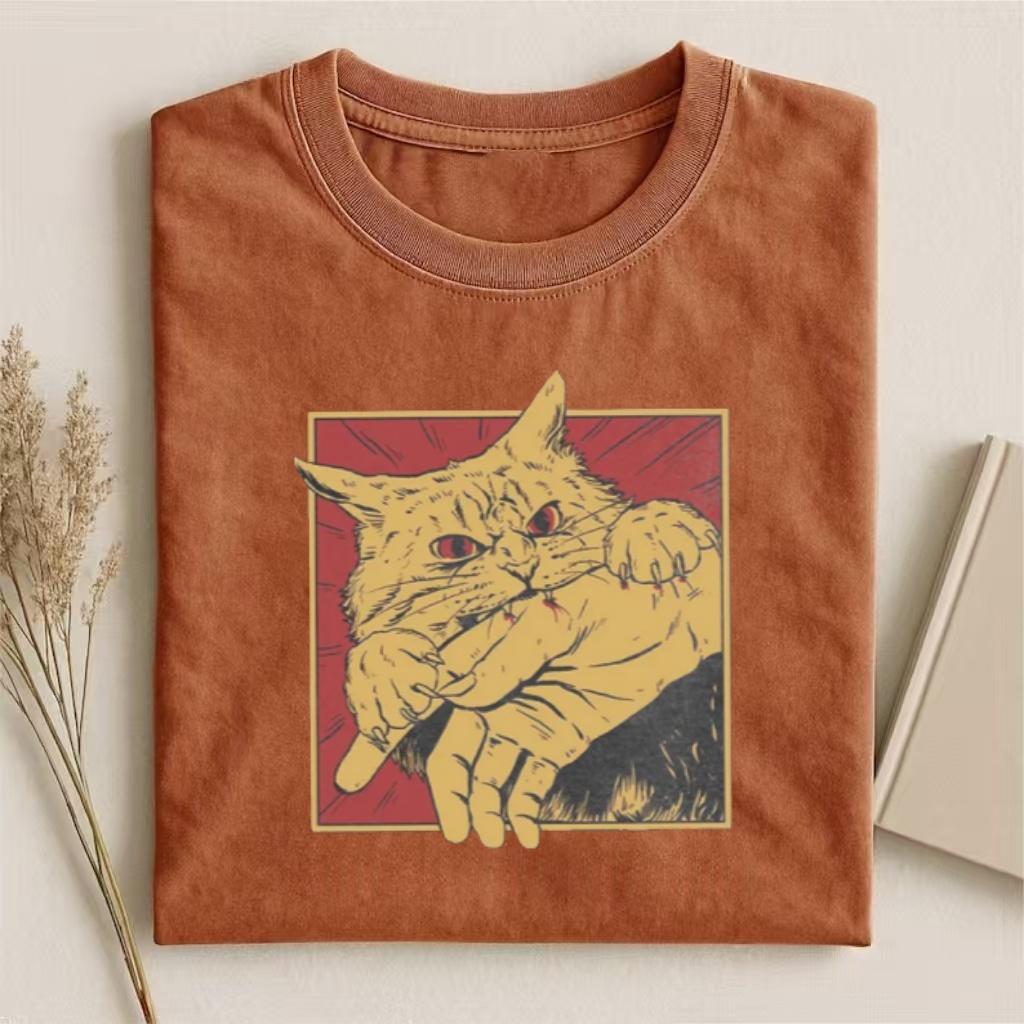 Vintage Cat Bite T-shirt