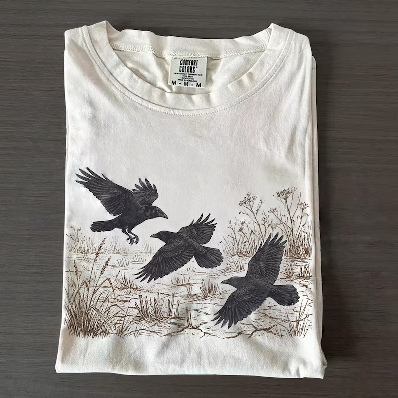 Crow Bird Vintage Graphic 90s T-Shirt