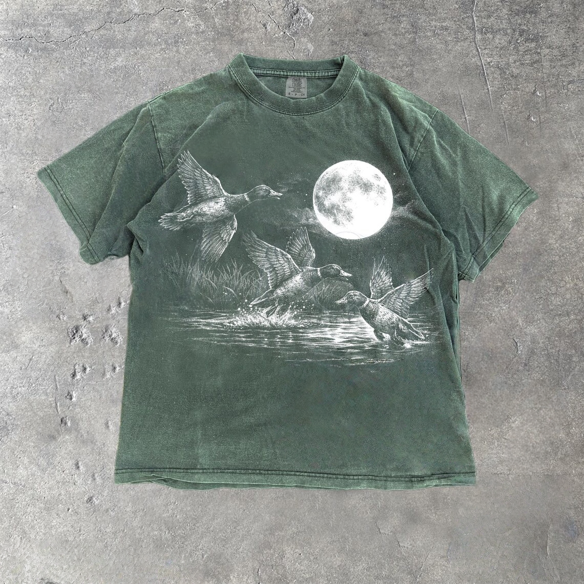 Duck Nature Moon Vintage Style Washed T-Shirt