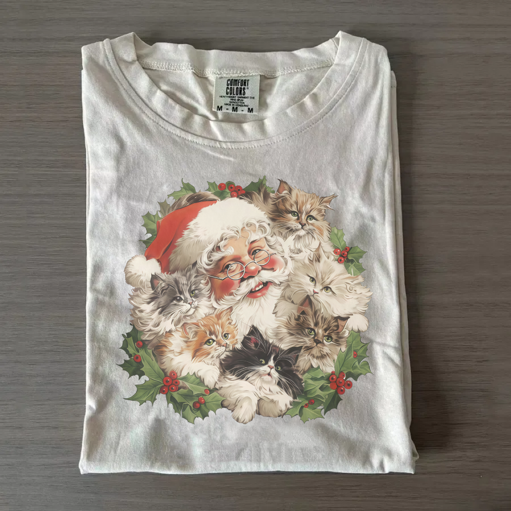 Santa Claus Kittens Christmas T-Shirt