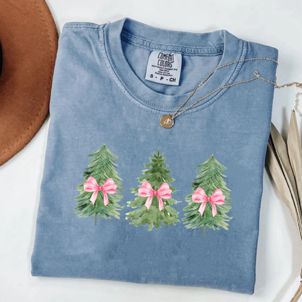 Christmas Tree Pink Bow T-shirt