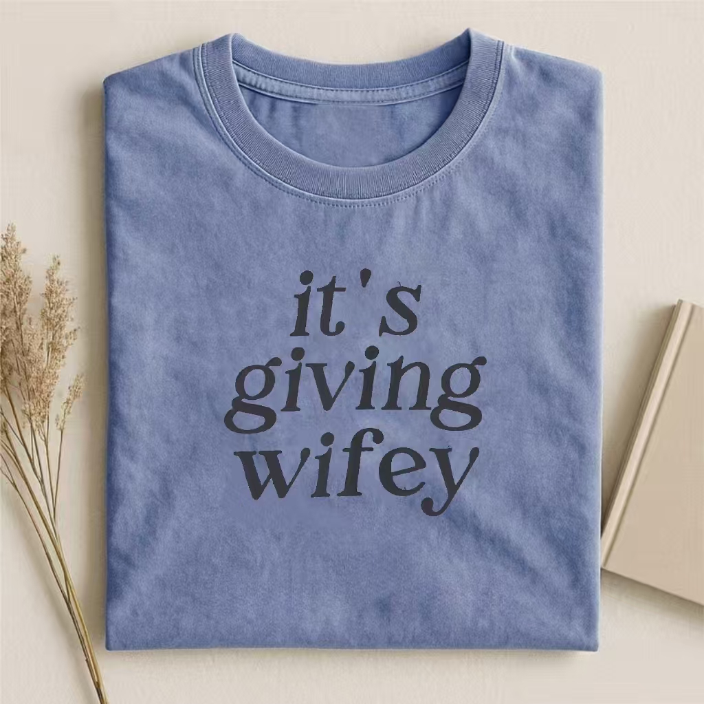 It's Giving Wifey T-shirt