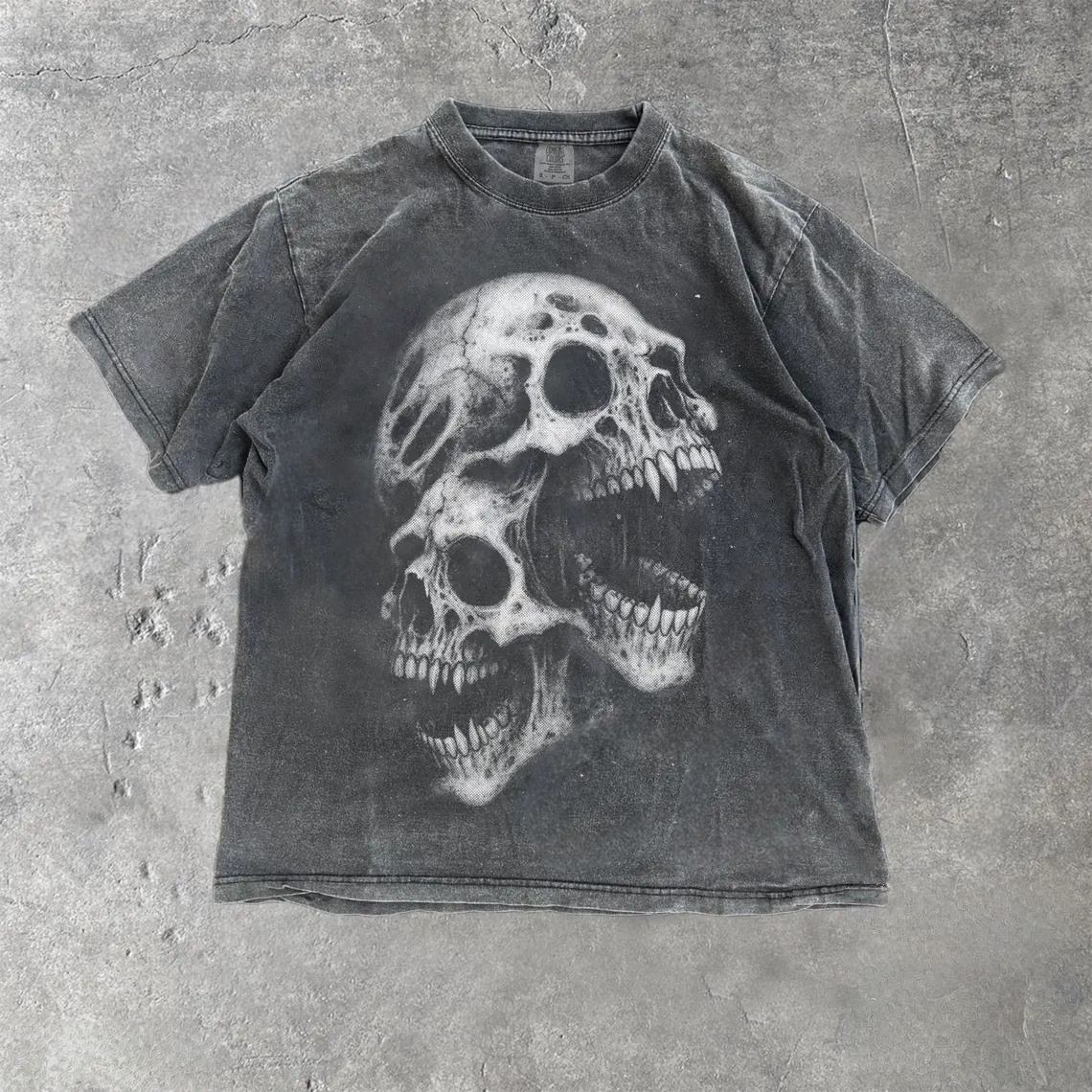 Screaming Skull Vintage 90s Graphic T-Shirt