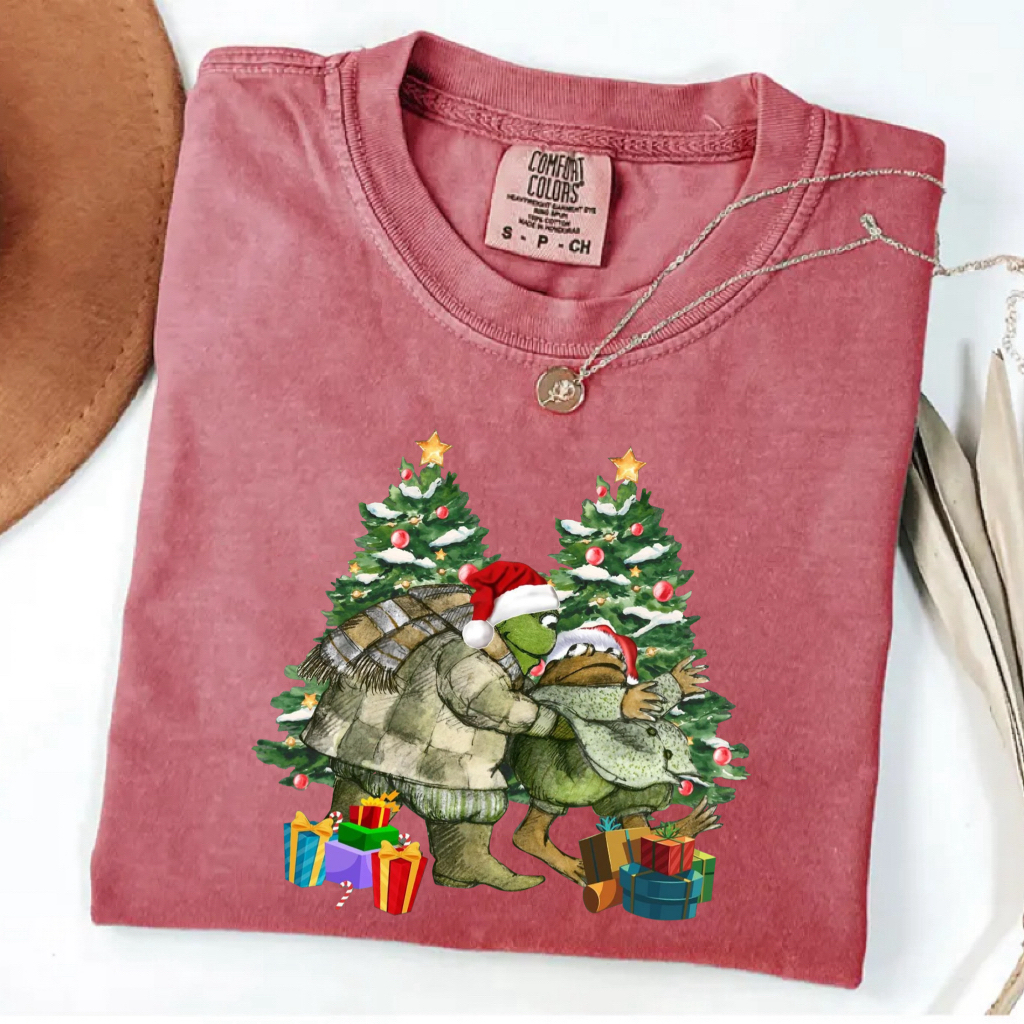 Funny Frog And Toad Christmas Holiday T-shirt