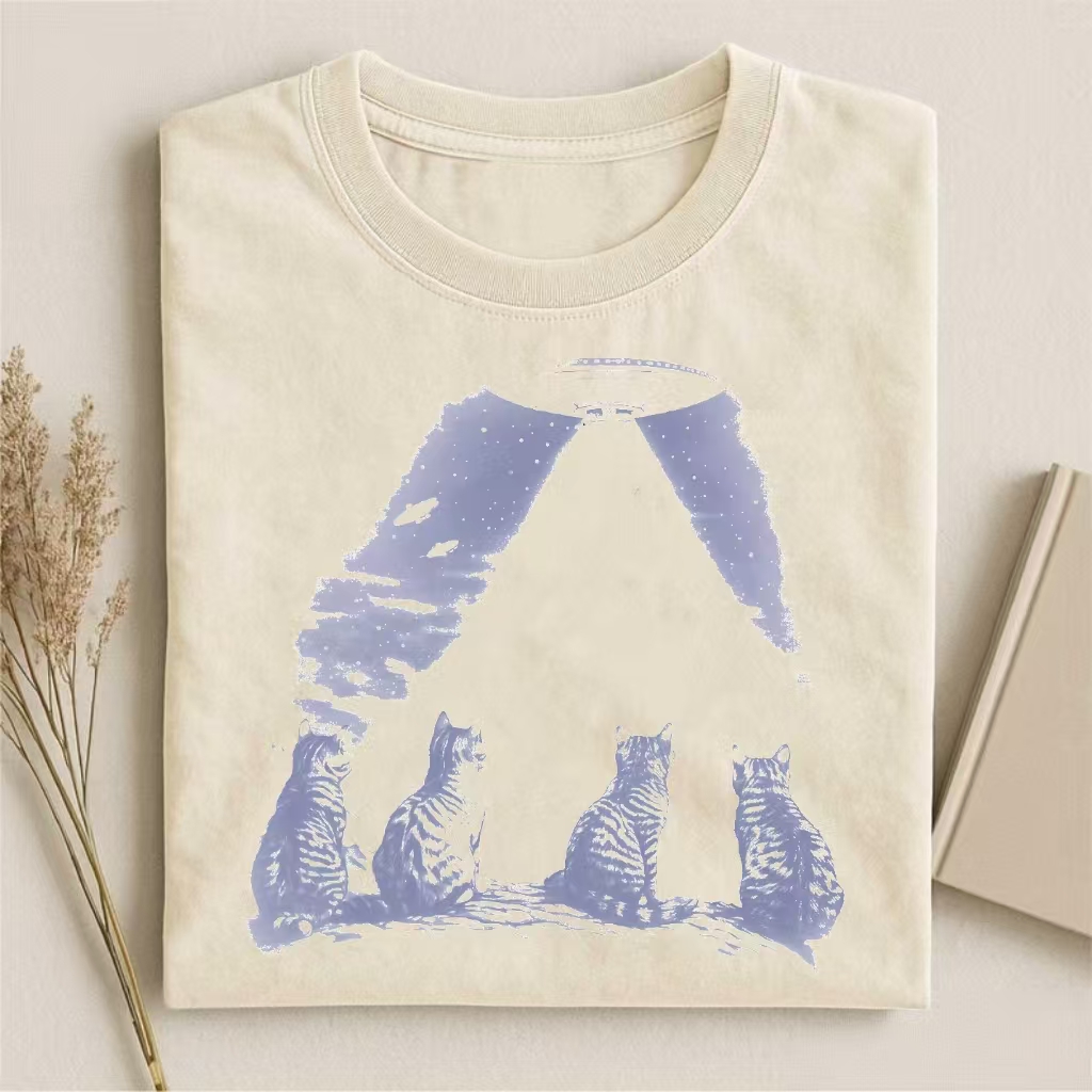 Vintage Funny Cat UFO T-shirt