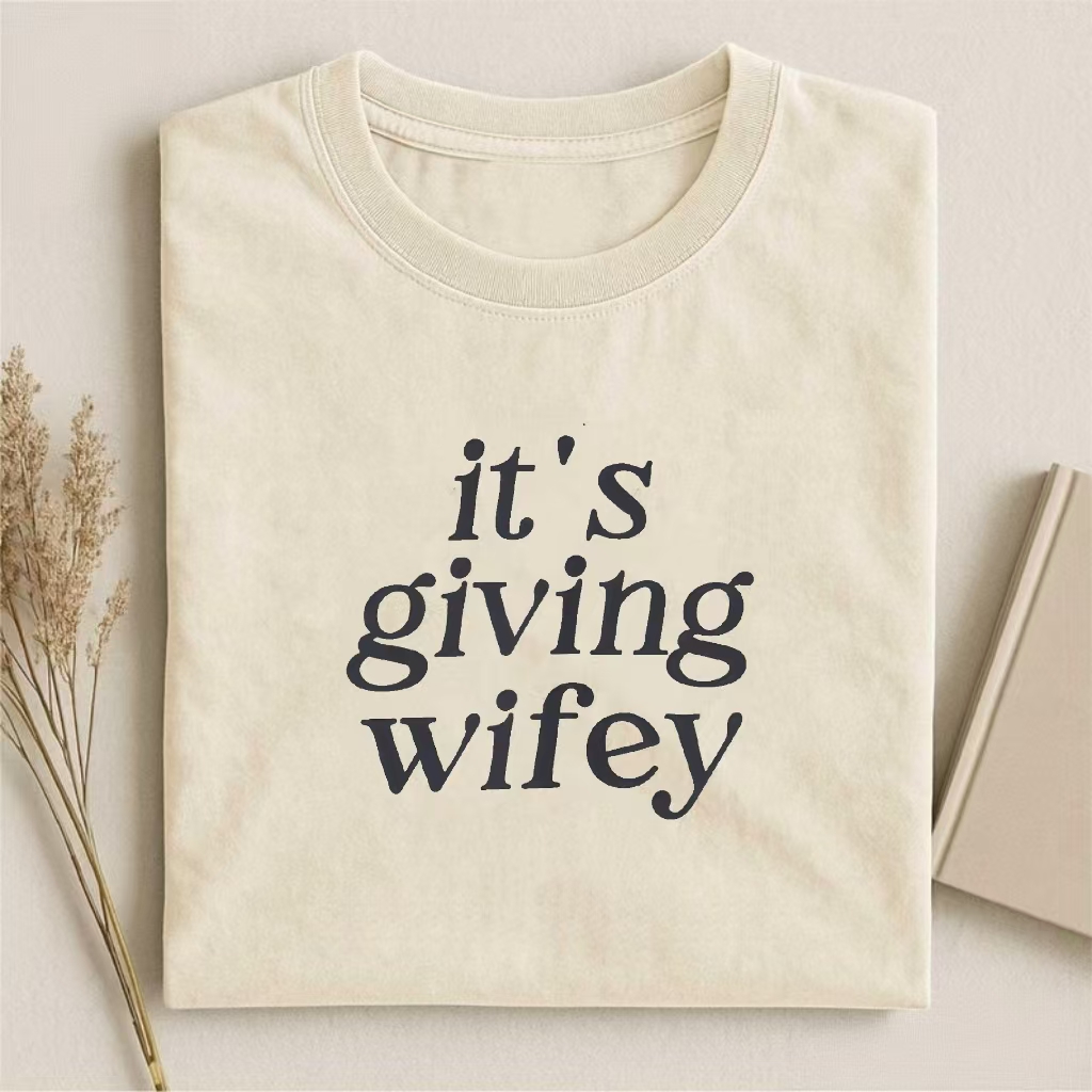 It's Giving Wifey T-shirt