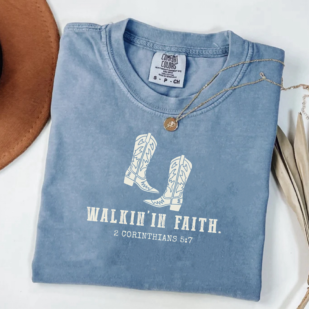 Walkin'in Faith 2 Corinthians 5:7 Comfort Colors T-shirt