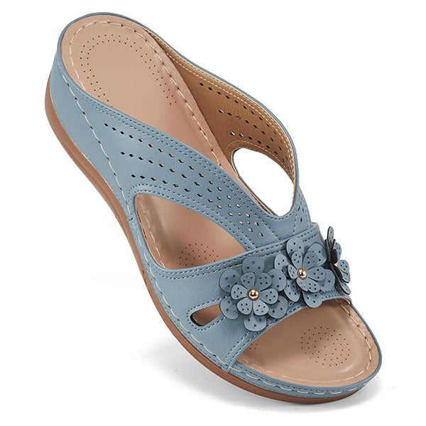 Wedge-heeled Thick-soled Hollow Rivet Flower Slippers