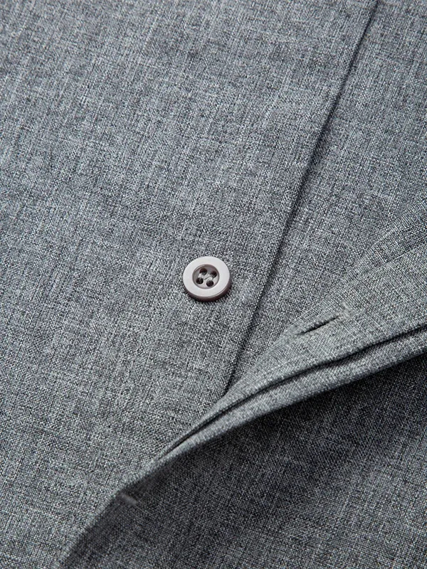 Men Can’t Get Enough of This Cozy Linen Shirt