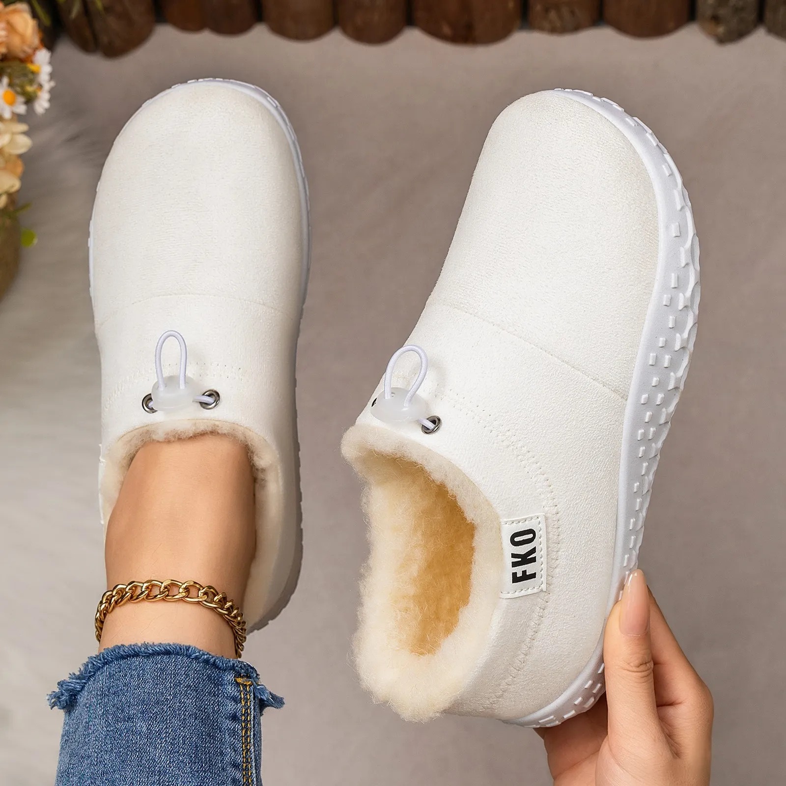 🔥Last Day 50% OFF - Women’s Warm Fleece-Lined Comfort Shoes – Cozy Non-Slip Walking Shoes