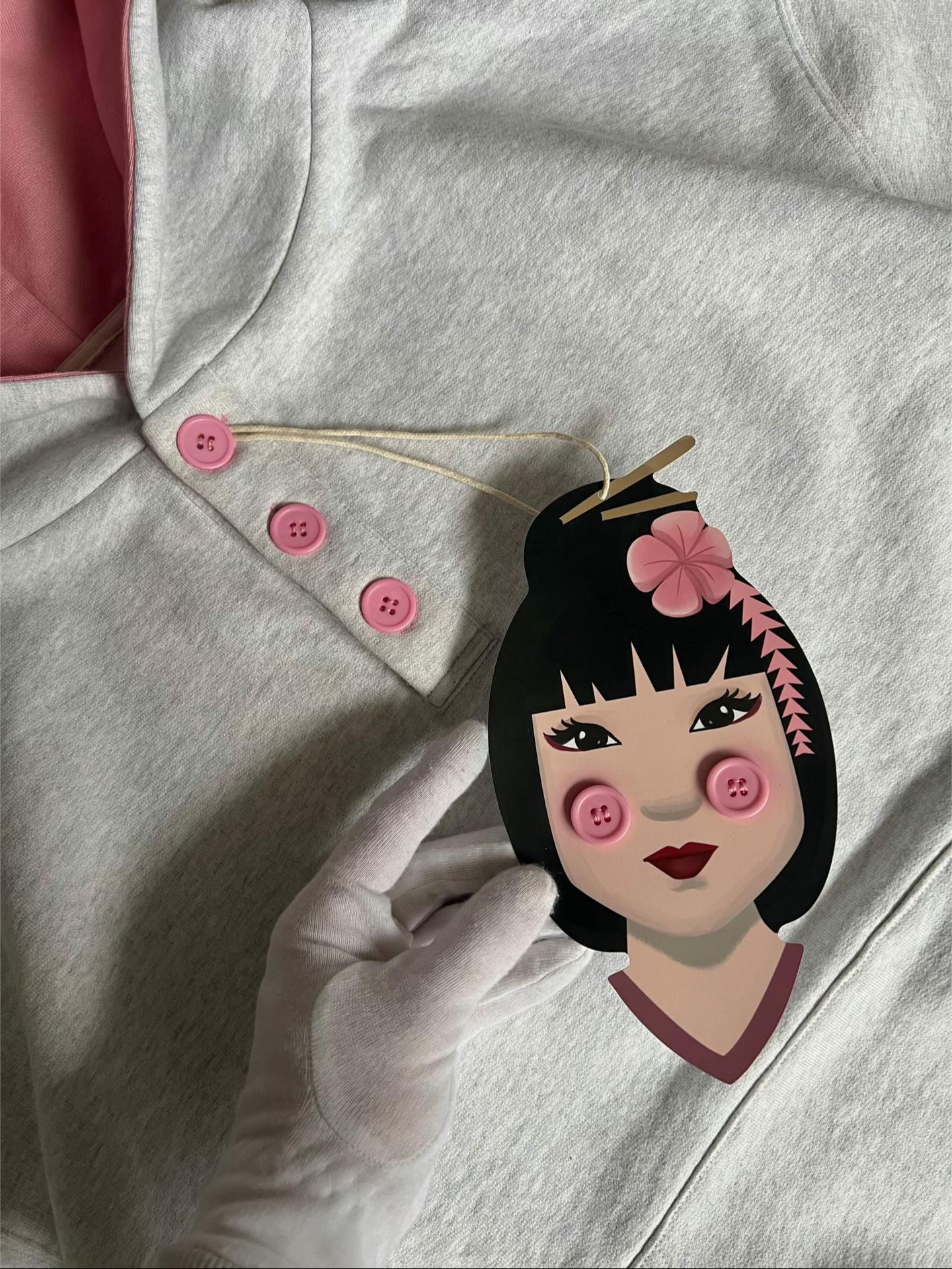 “SAKURA” HOODIE