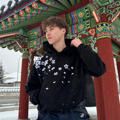 FALLING SAKURA HOODIE BLACK