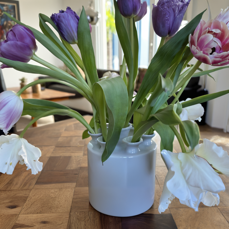 7-Hole Ceramic Tulip Vase - Modern Floral Centerpiece for Multiple Stems 