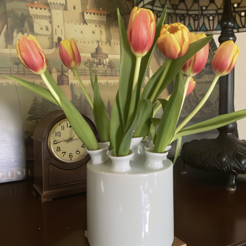 7-Hole Ceramic Tulip Vase - Modern Floral Centerpiece for Multiple Stems 