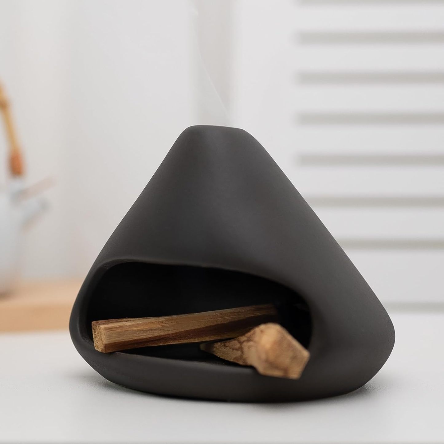 Zongzi Palo Santo Holder-MOUGIGI