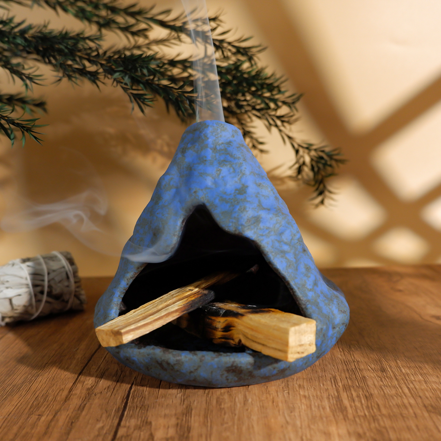 Black Gold Zongzi Incense Burner - Ceramic Palo Santo Holder