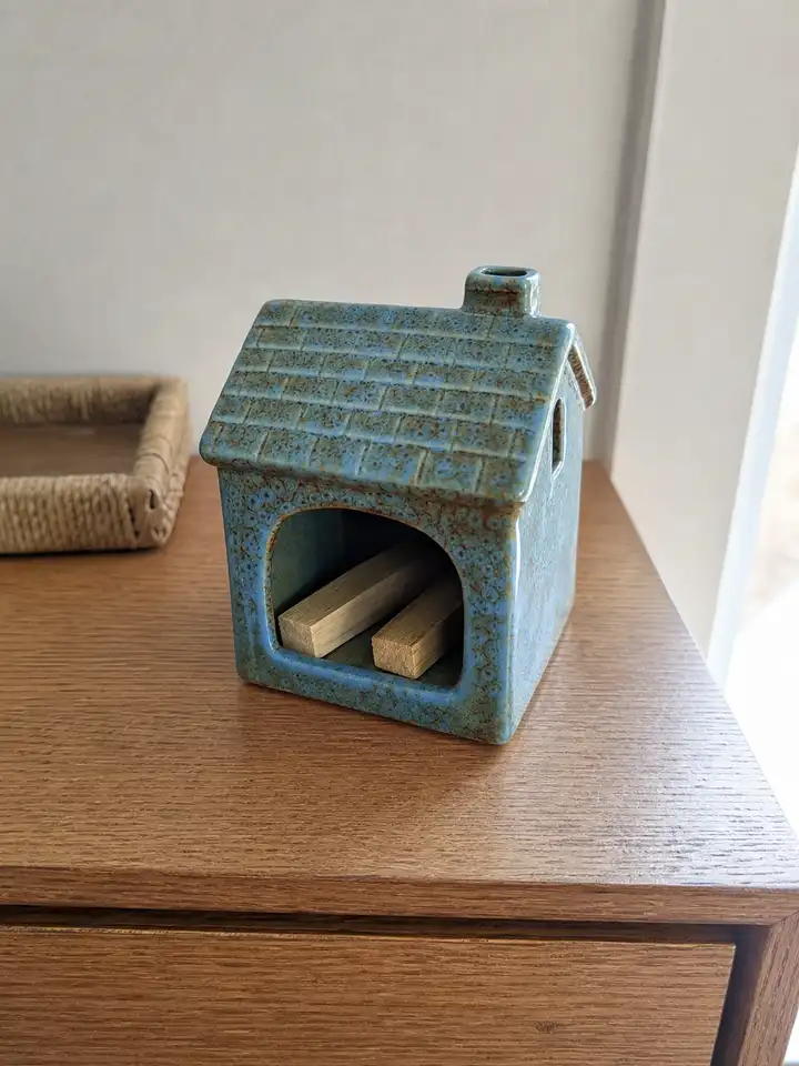 Ceramic House Palo Santo Holder styling idea 2